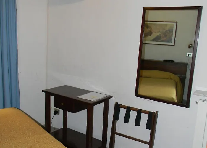 Otel Primavera 2*